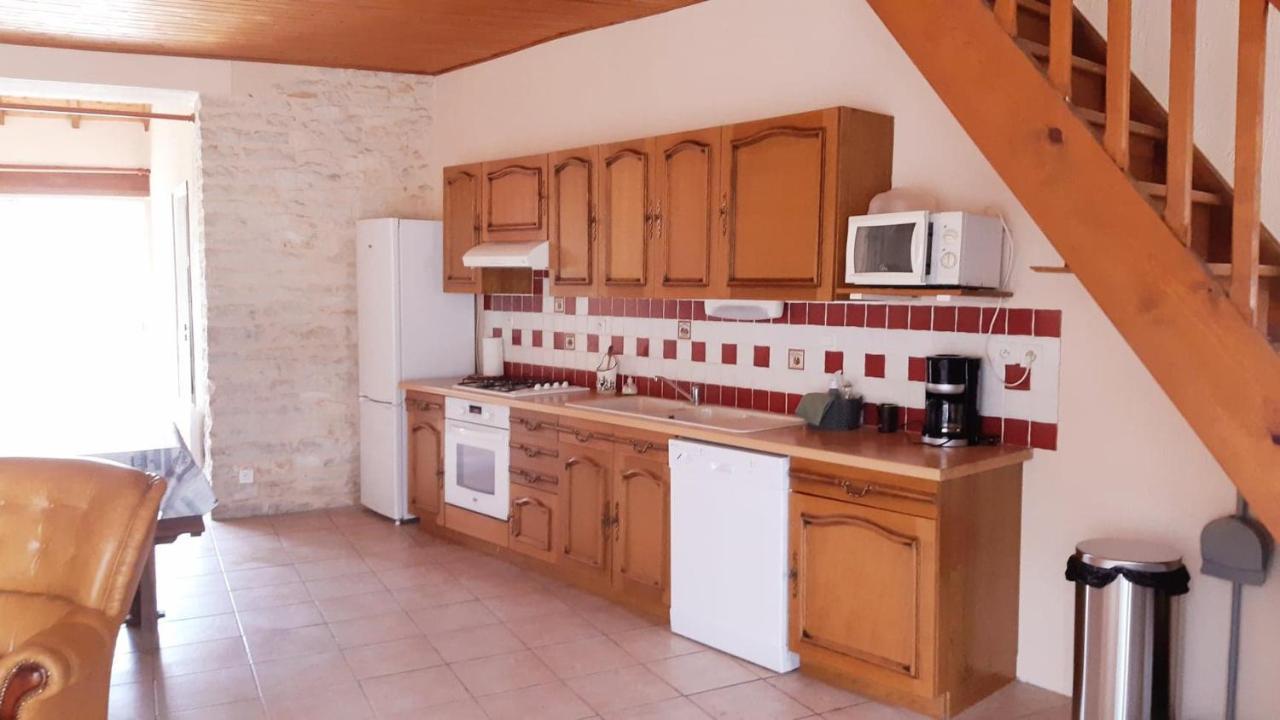 Gites Le Clos De Lamie Avec 2 Piscines Privees Fossemagne Exterior photo